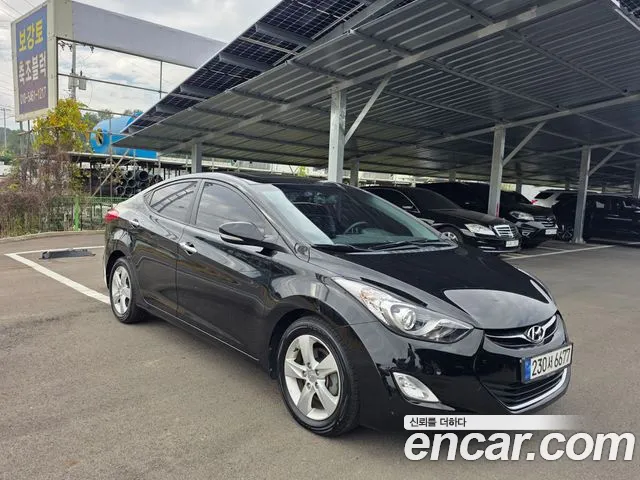 Hyundai Avante — фото 3