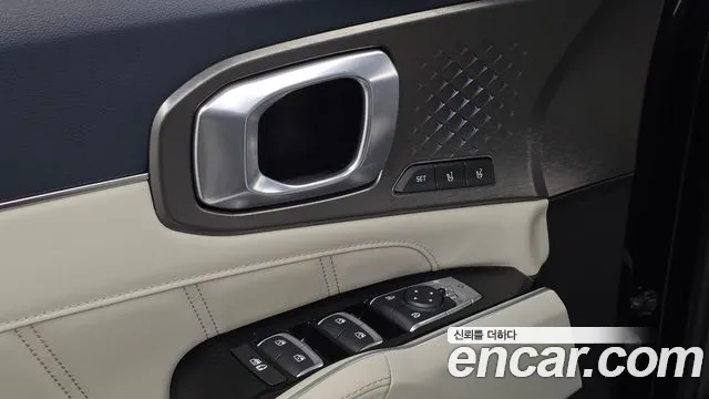 Kia Sorento — фото 24