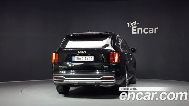 Kia Sorento — фото 4