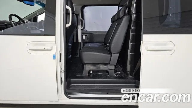 Hyundai Staria — фото 12