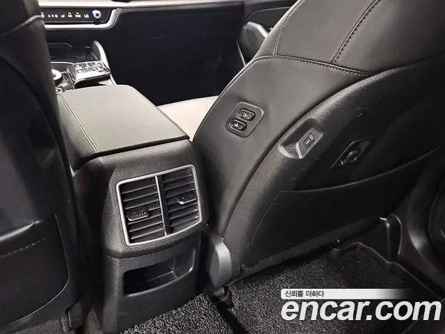 Kia Sportage — фото 17