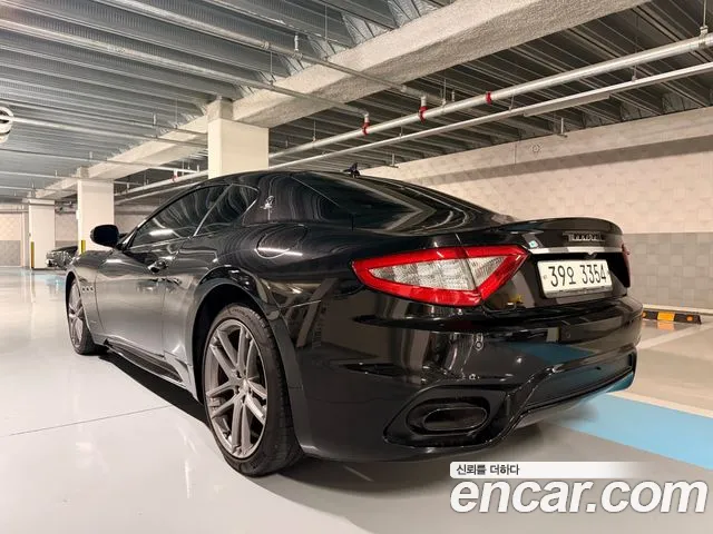 Maserati GranTurismo — фото 12