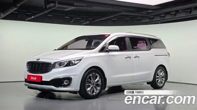 Kia Carnival — фото 1