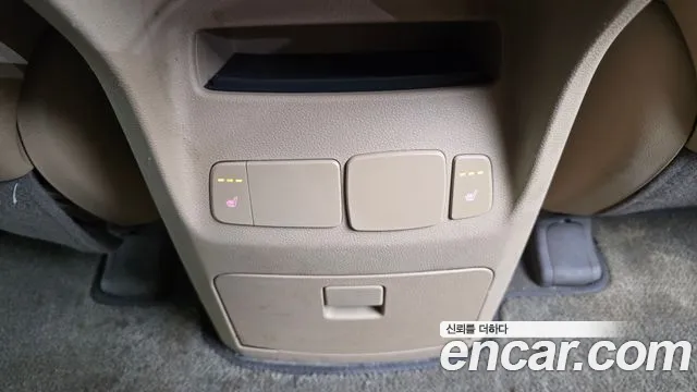 Kia Carnival — фото 18