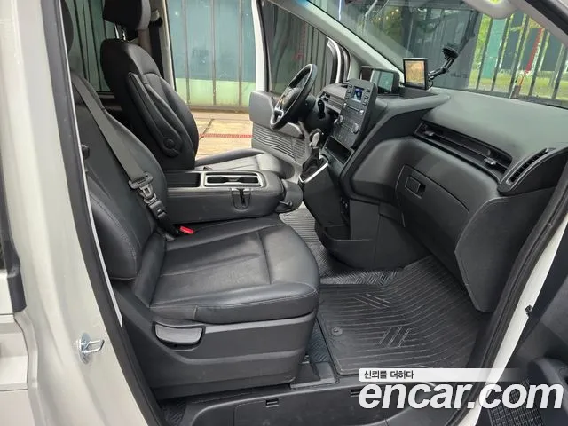 Hyundai Staria — фото 15