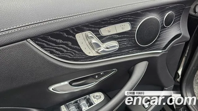 Mercedes-Benz E-Class — фото 13