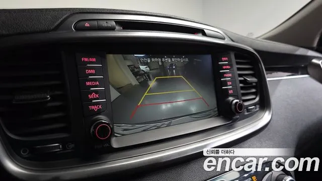 Kia Sorento — фото 14