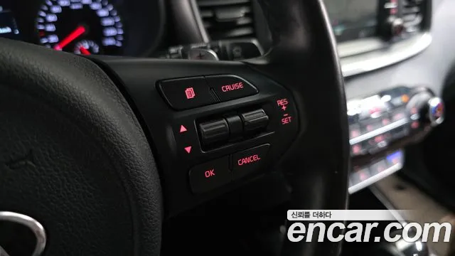 Kia Sorento — фото 16