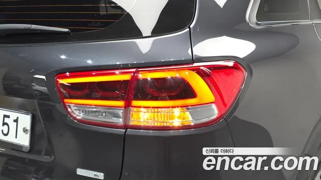 Kia Sorento — фото 23
