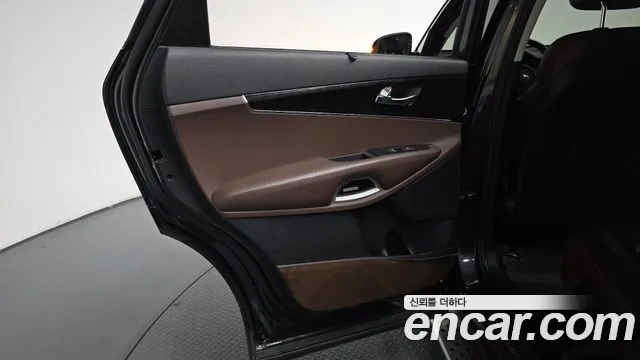 Kia Sorento — фото 25