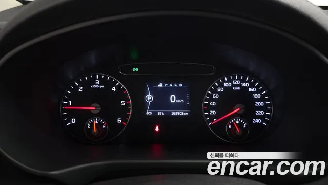 Kia Sorento — фото 7