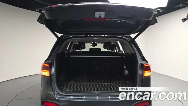 Kia Sorento — фото 19