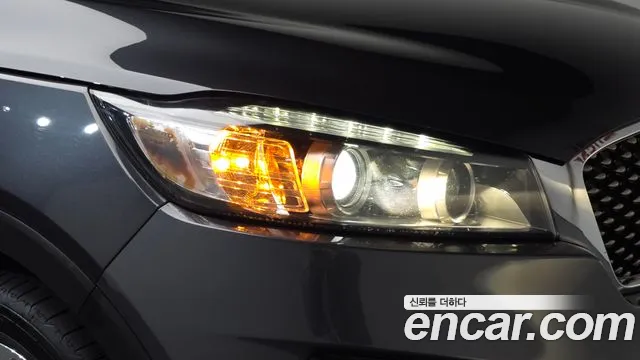 Kia Sorento — фото 22