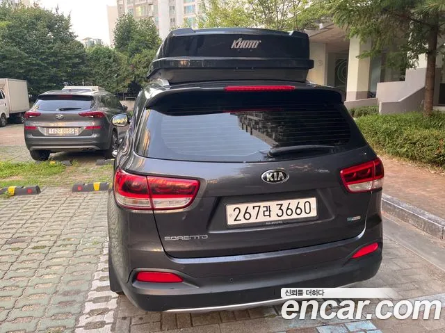 Kia Sorento — фото 4