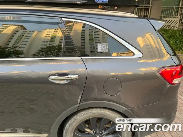 Kia Sorento — фото 6