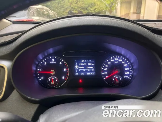 Kia Sorento — фото 8