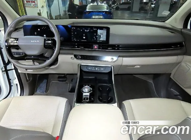 Kia Carnival — фото 11