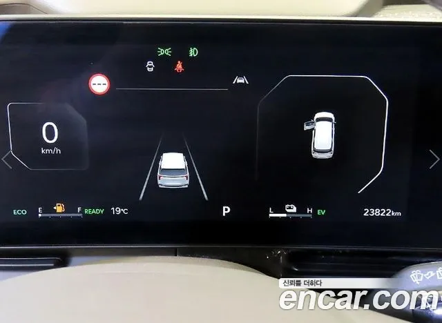 Kia Carnival — фото 10