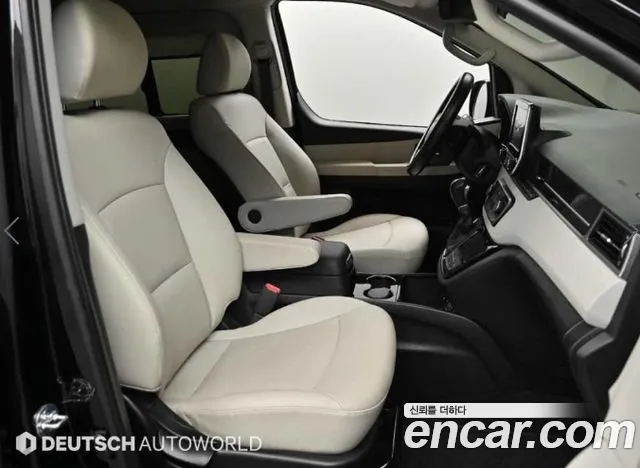 Hyundai Starex — фото 10
