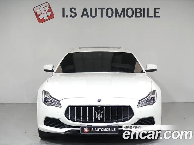 Maserati Quattroporte — фото 1