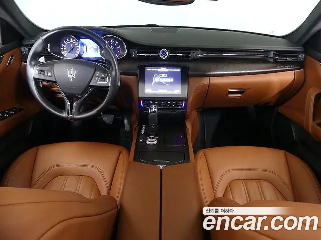 Maserati Quattroporte — фото 6