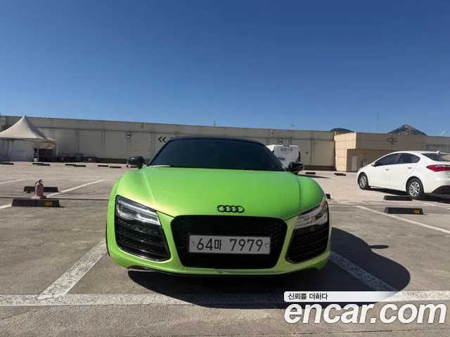 Audi R8 — фото 1