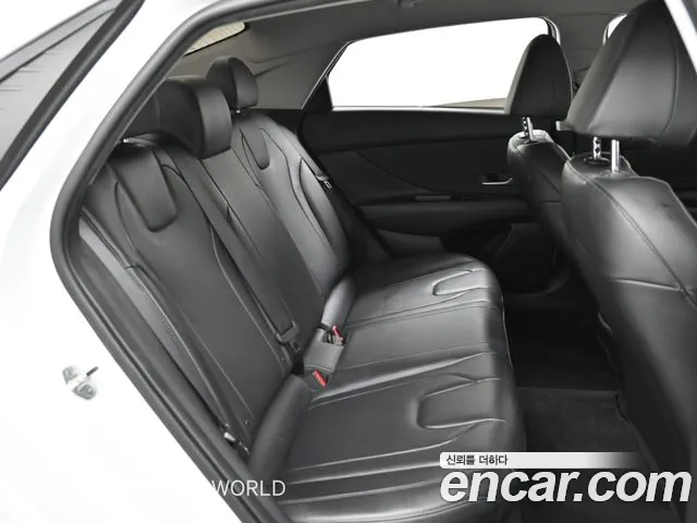Hyundai Avante — фото 17
