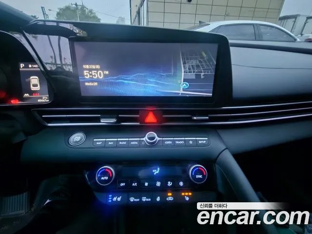 Hyundai Avante — фото 4