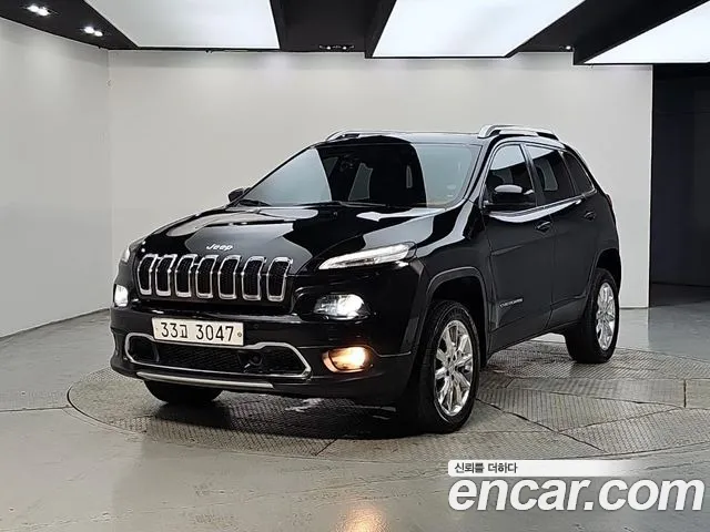 Jeep Cherokee — фото 1