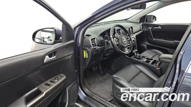 Kia Sportage — фото 12