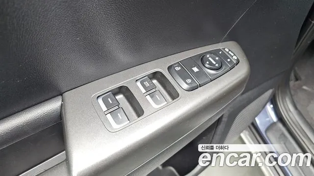 Kia Sportage — фото 18