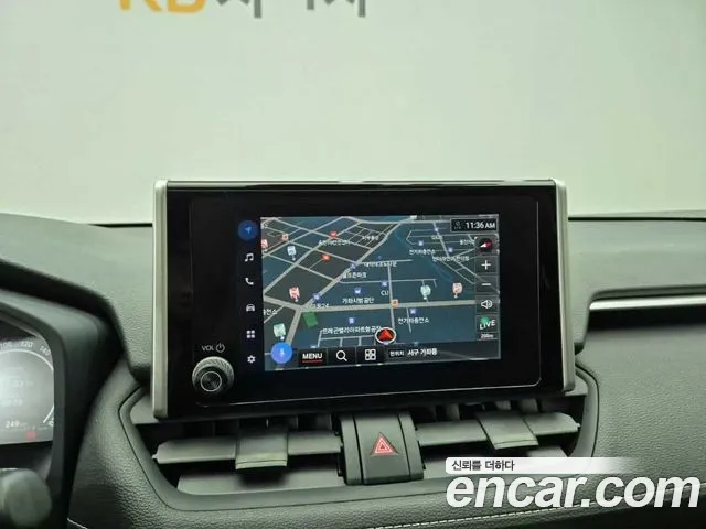 Toyota RAV4 — фото 14