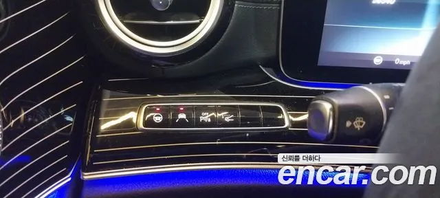 Mercedes-Benz E-Class — фото 18