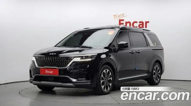 Kia Carnival — фото 1