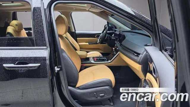 Kia Carnival — фото 11