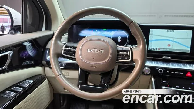 Kia Carnival — фото 13