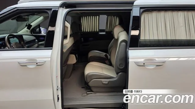 Kia Carnival — фото 26