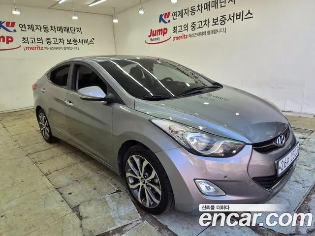 Hyundai Avante — фото 3
