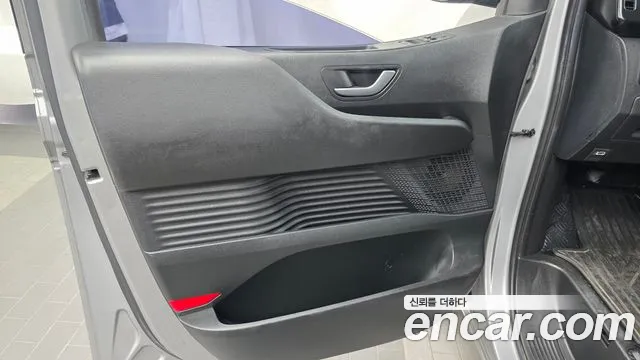 Hyundai Staria — фото 24