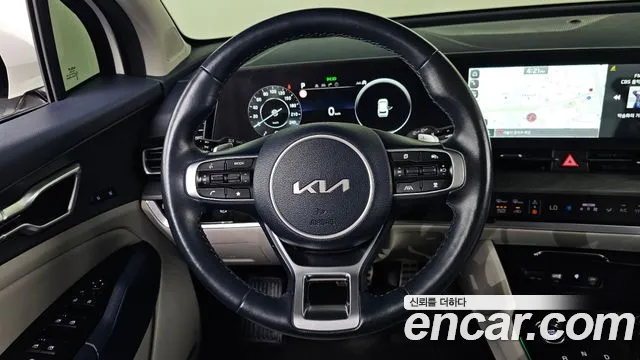 Kia Sportage — фото 13