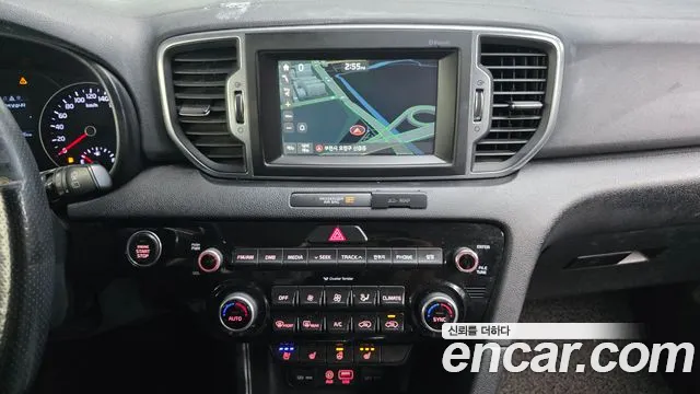 Kia Sportage — фото 14