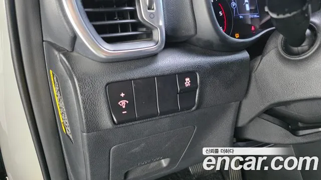 Kia Sportage — фото 17