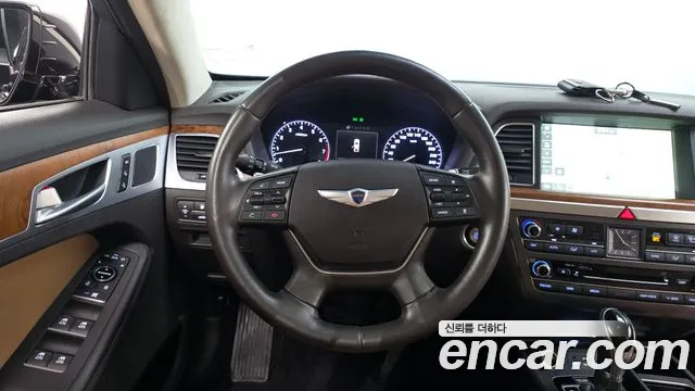 Hyundai Genesis — фото 12