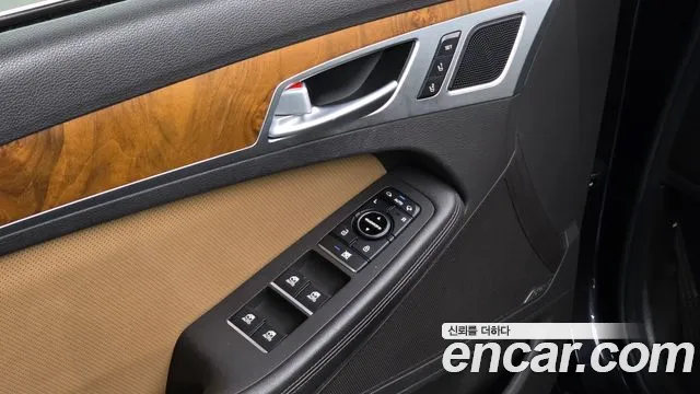 Hyundai Genesis — фото 16