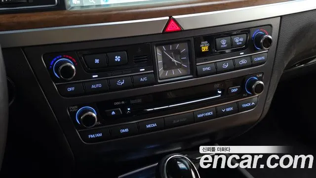 Hyundai Genesis — фото 19