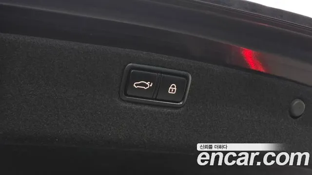 Hyundai Genesis — фото 20
