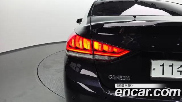 Hyundai Genesis — фото 23