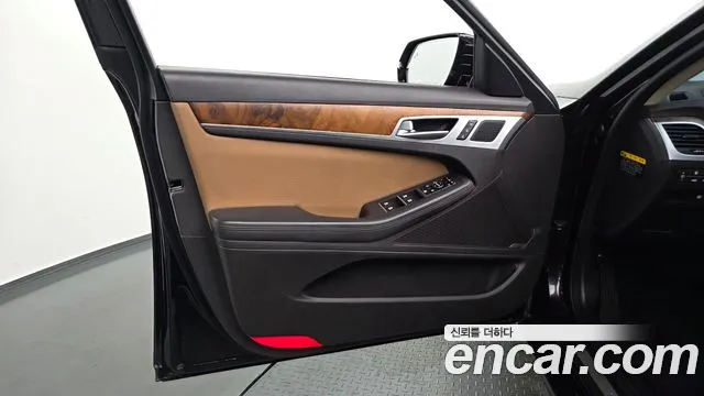 Hyundai Genesis — фото 24