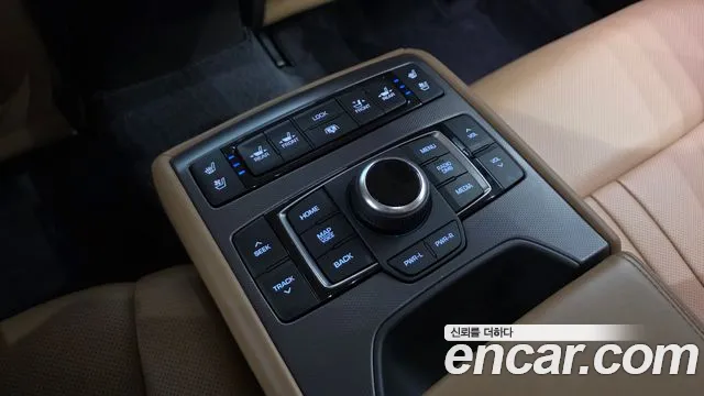 Hyundai Genesis — фото 30