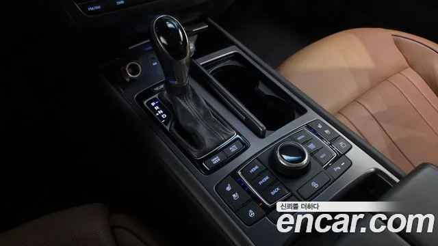 Hyundai Genesis — фото 9